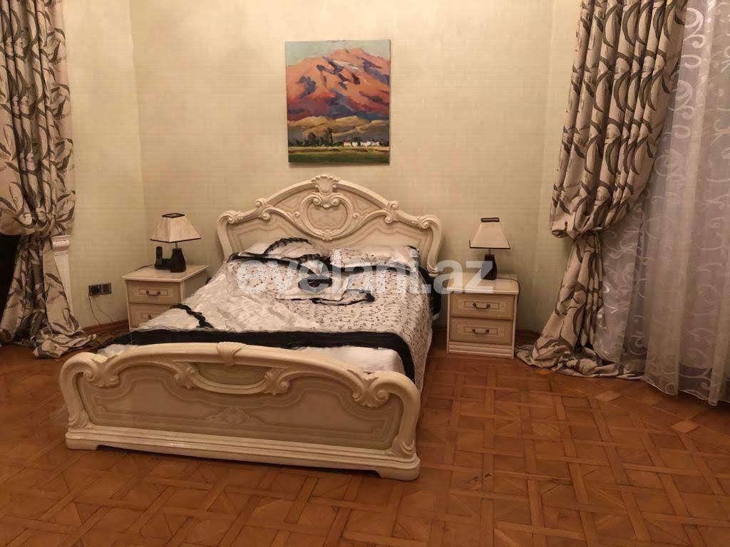 Продаётся, вторичка, 2-комнаты, 85 m², Ичери Шехер m.