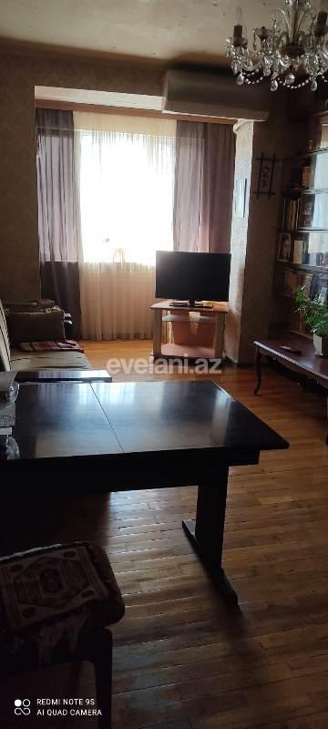 Satılır, köhnə tikili, 3 otaqlı, 82 m², 4-cü mikrorayon q.