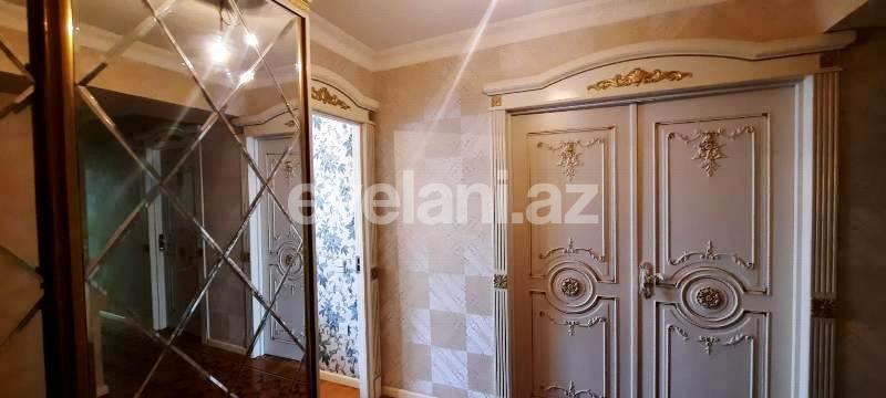 Sale, old building, 3 room, 105 m², Inshaatchilar m.