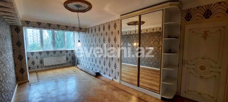 Sale, old building, 3 room, 105 m², Inshaatchilar m.