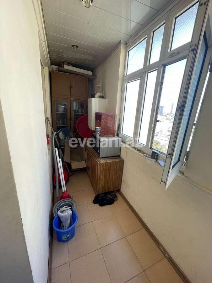 Продаётся, вторичка, 3-комнаты, 72 m², Элмляр Академиясы m.