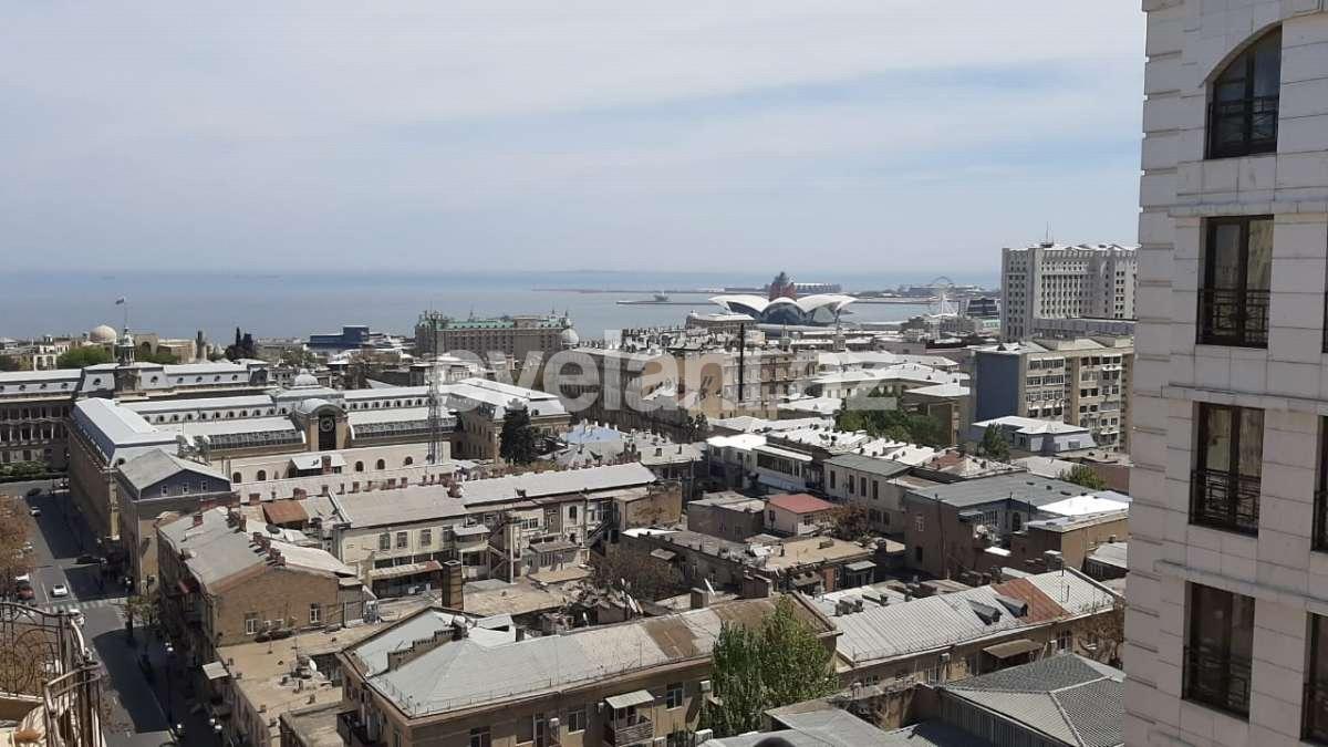 Sale, new building, 5 room, 325 m², Icheri Sheher m.