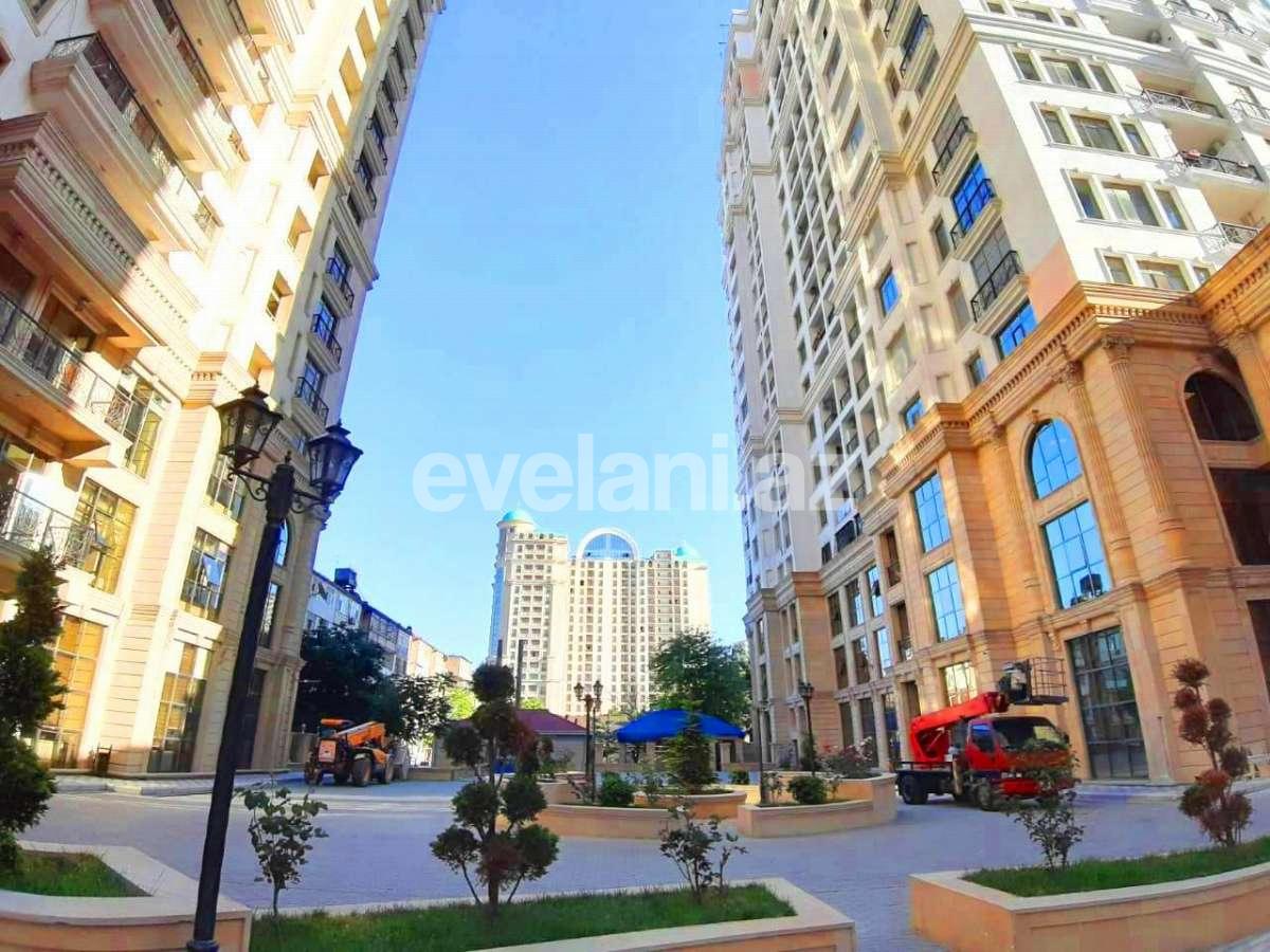 Satılır, yeni tikili, 3 otaqlı, 130 m², Bakı, Yasamal r, Elmlər Akademiyası m.