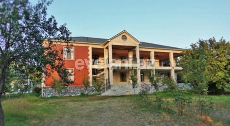 Satılır, villa, 12 otaqlı, 750 m², Qəbələ