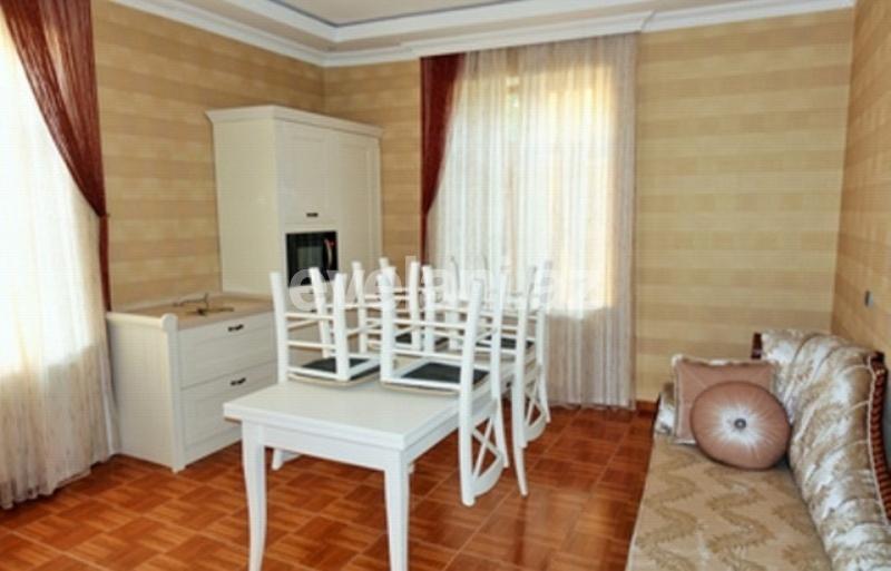 Satılır, villa, 12 otaqlı, 750 m², Qəbələ