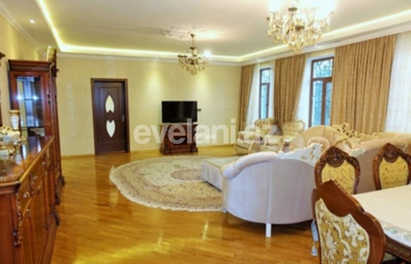 Satılır, villa, 12 otaqlı, 750 m², Qəbələ