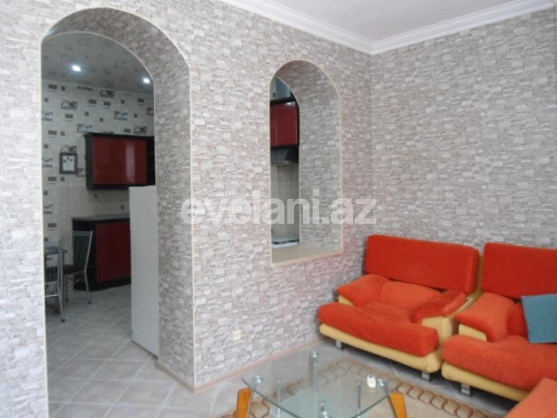 Sale, old building, 3 room, 110 m², Sabail r.