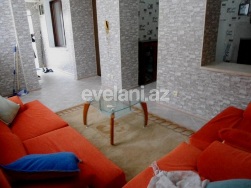 Sale, old building, 3 room, 110 m², Sabail r.