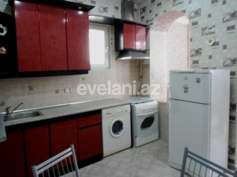 Sale, old building, 3 room, 110 m², Sabail r.