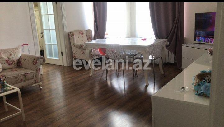 Sale, old building, 2 room, 65 m², Sabail r.