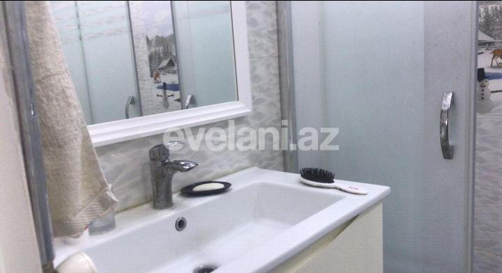 Sale, old building, 2 room, 65 m², Sabail r.