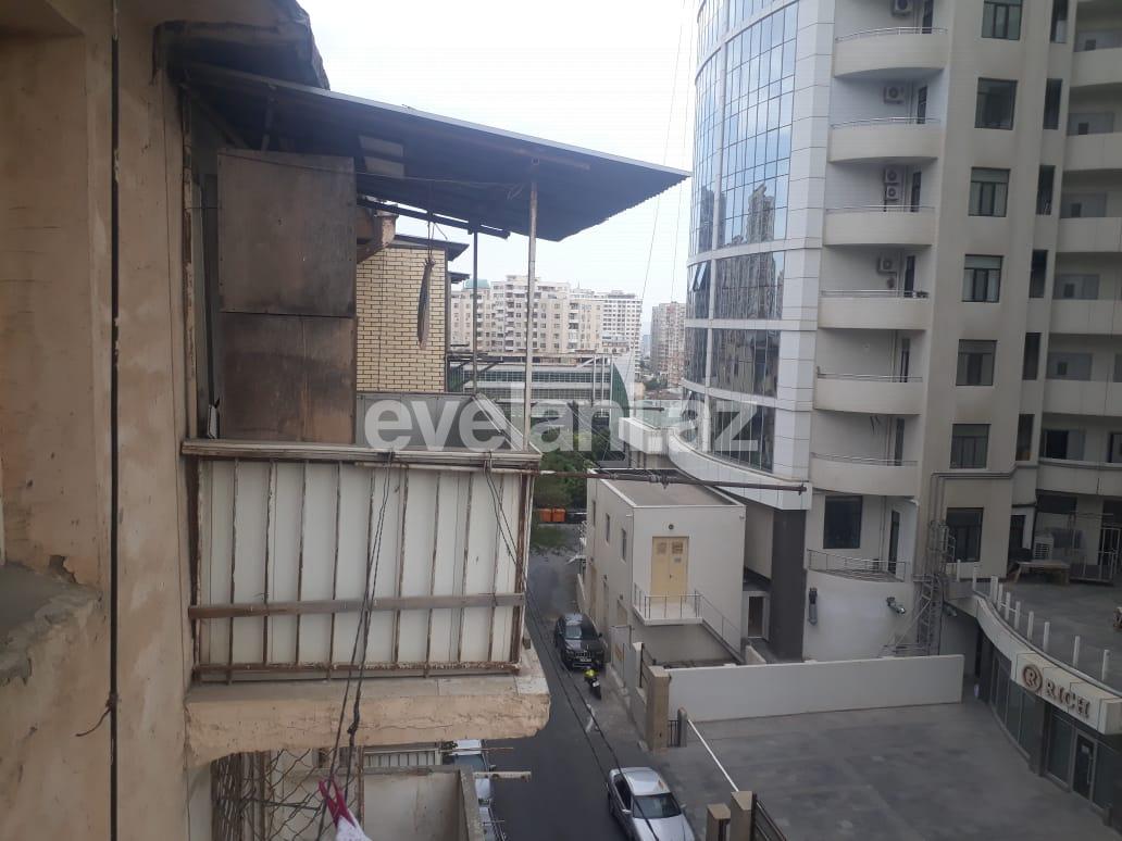 Satılır, köhnə tikili, 1 otaqlı, 30 m², Elmlər Akademiyası m.