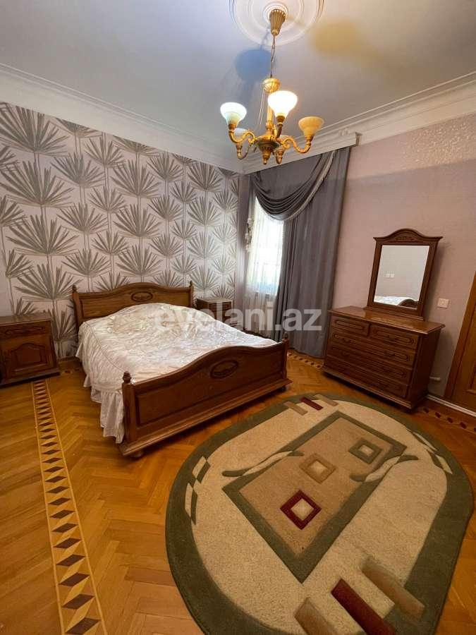 Rent, new building, 3 room, 150 m², Elmlar Akademiyası m.