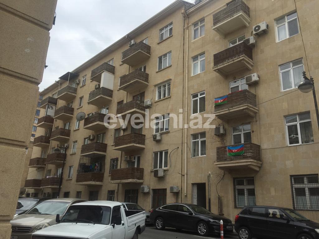 Satılır, köhnə tikili, 3 otaqlı, 70 m², İçəri Şəhər m.