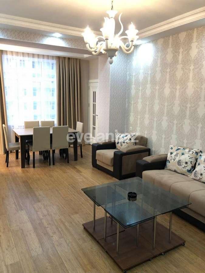 Kirayə verilir, yeni tikili, 2 otaqlı, 100 m², Şah İsmayıl Xətai m.