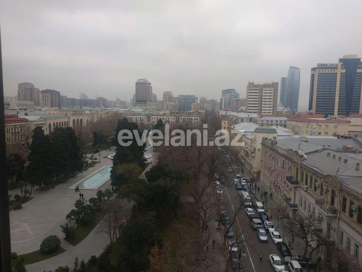 Satılır, yeni tikili, 4 otaqlı, 258 m², Sahil m.