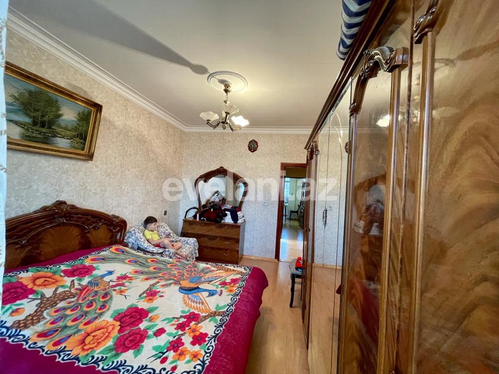 Satılır, köhnə tikili, 3 otaqlı, 80 m², Həzi Aslanov m.