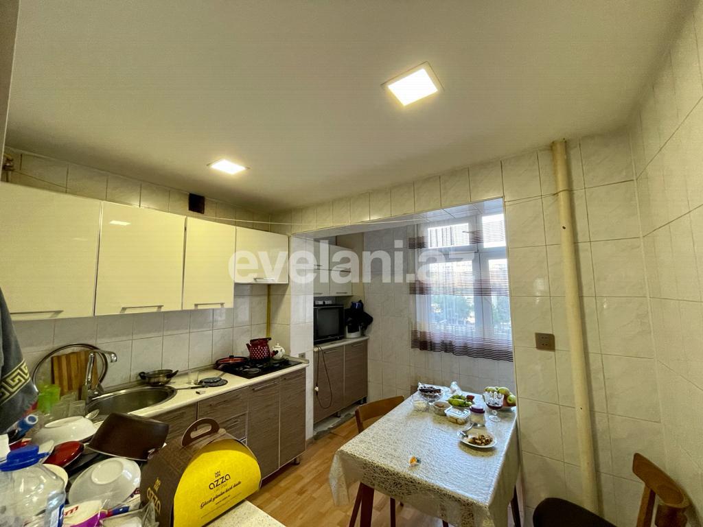 Satılır, köhnə tikili, 3 otaqlı, 80 m², Həzi Aslanov m.