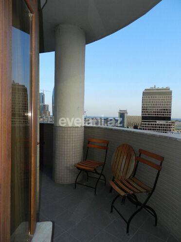 Kirayə verilir, yeni tikili, 4 otaqlı, 160 m², 28 may m.