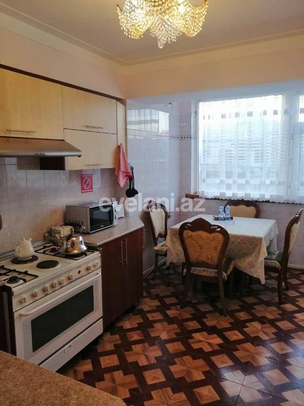 Kirayə verilir, köhnə tikili, 3 otaqlı, 60 m², Sahil m.