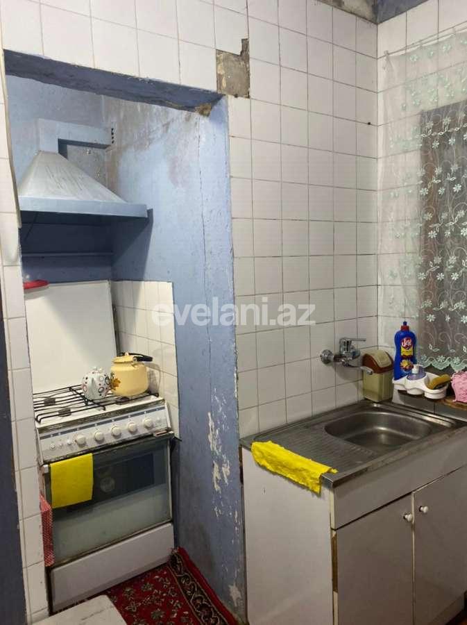 Sale, old building, 4 room, 95 m², Elmlar Akademiyası m.