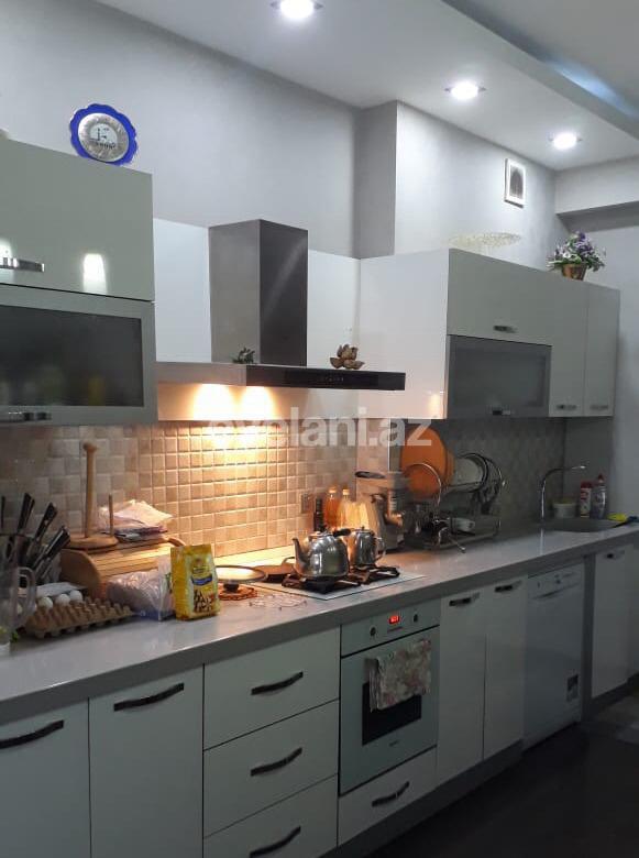 Satılır, yeni tikili, 4 otaqlı, 146 m², Neftçilər m.