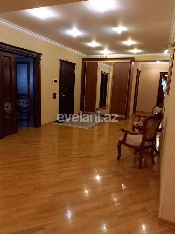 Satılır, yeni tikili, 7 otaqlı, 327 m², 28 may m.