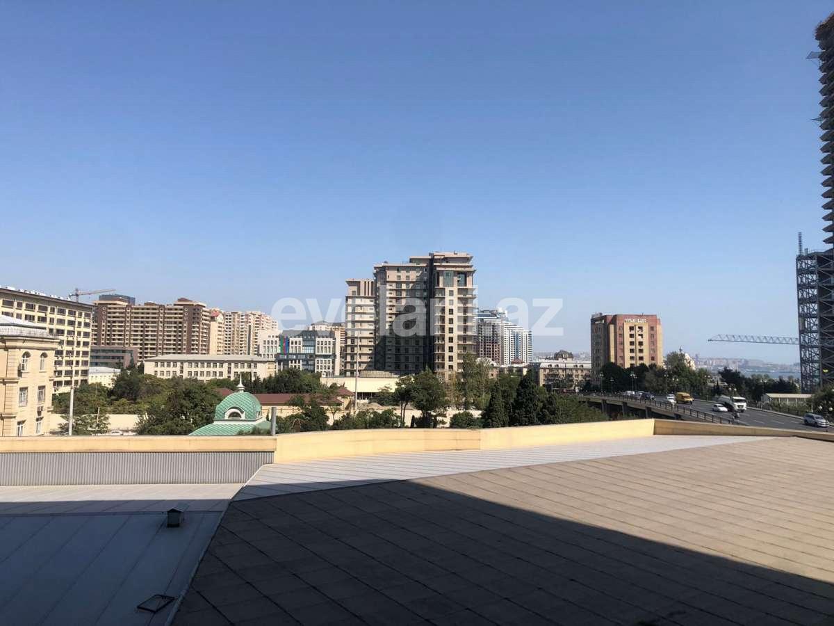 Satılır, yeni tikili, 3 otaqlı, 144 m², 28 may m.