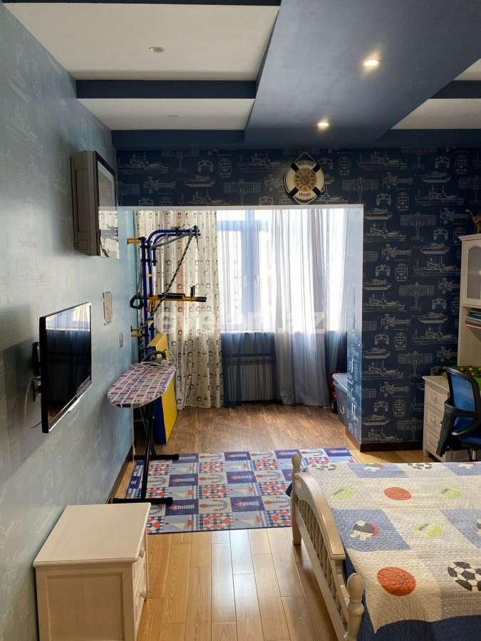 Satılır, yeni tikili, 4 otaqlı, 162 m², Şah İsmayıl Xətai m.