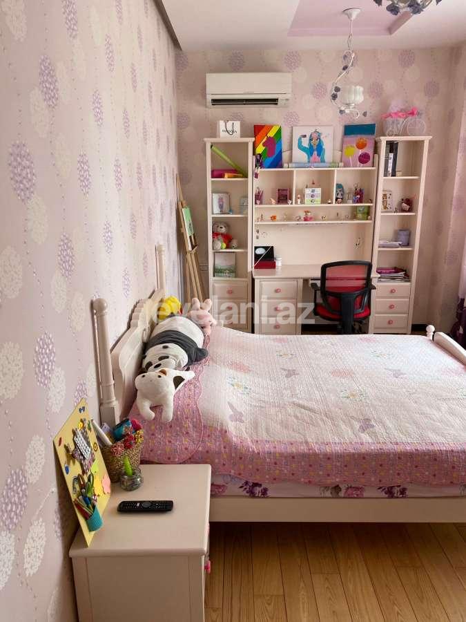 Satılır, yeni tikili, 4 otaqlı, 162 m², Şah İsmayıl Xətai m.