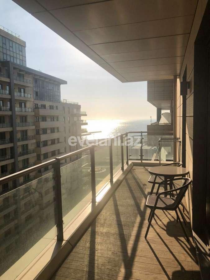 Satılır, yeni tikili, 3 otaqlı, 98 m², 28 may m.