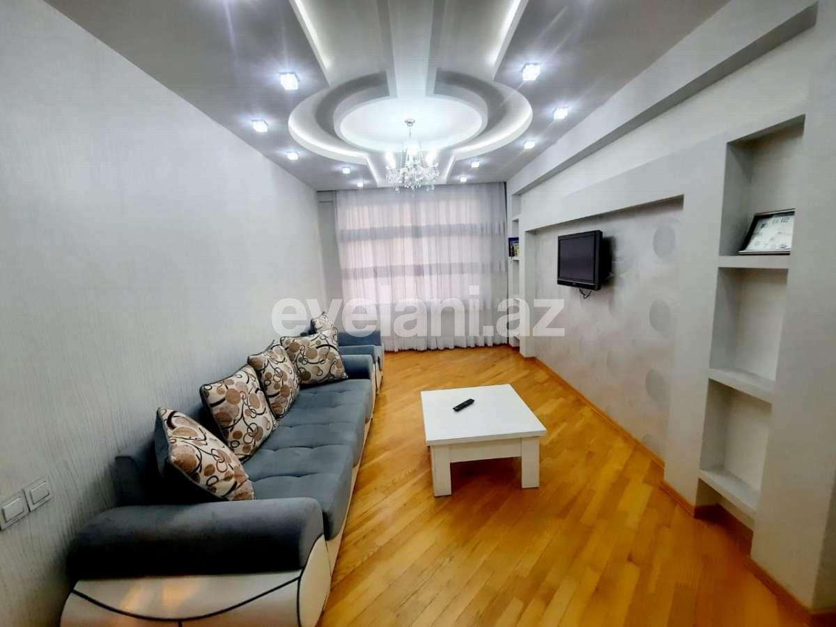 Kirayə verilir, yeni tikili, 2 otaqlı, 70 m², 28 may m.