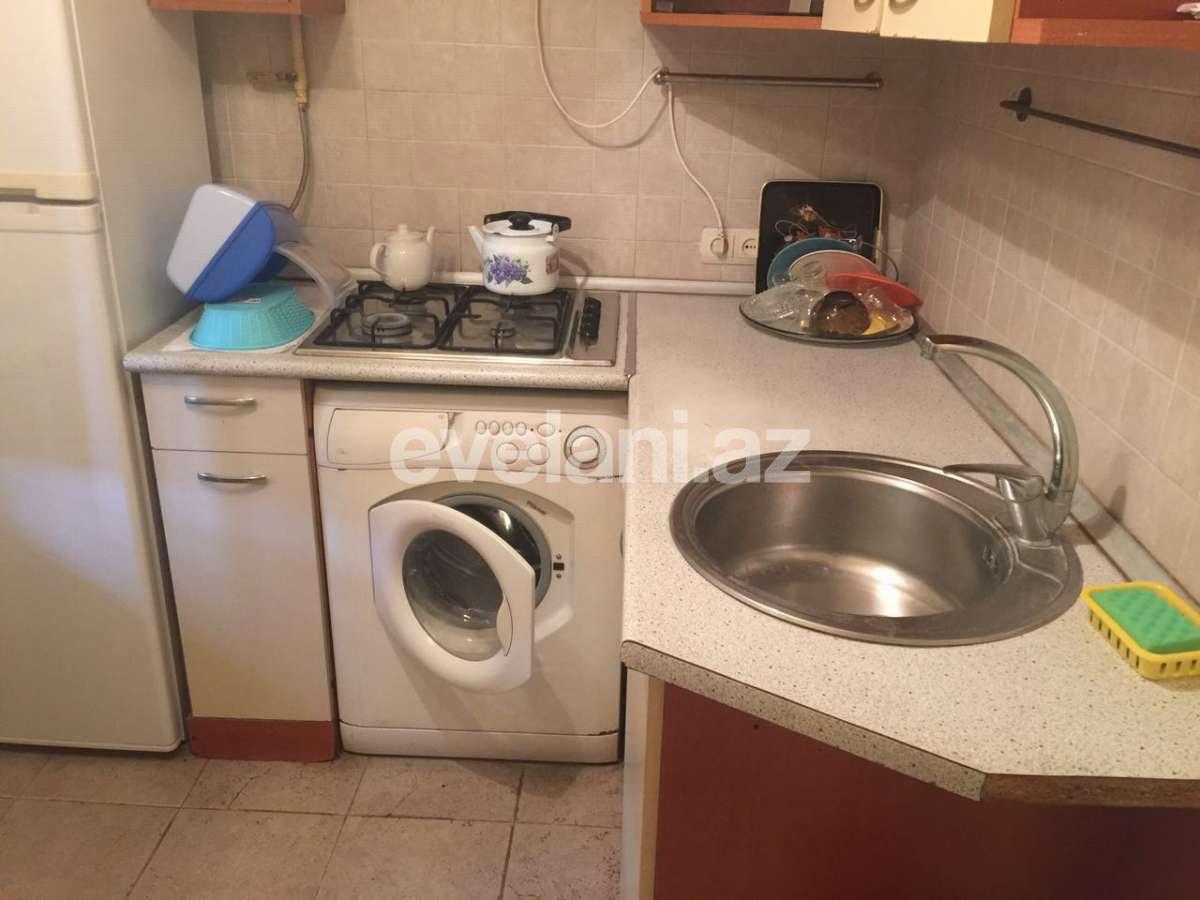 Rent, old building, 2 room, 45 m², Nasimi r.