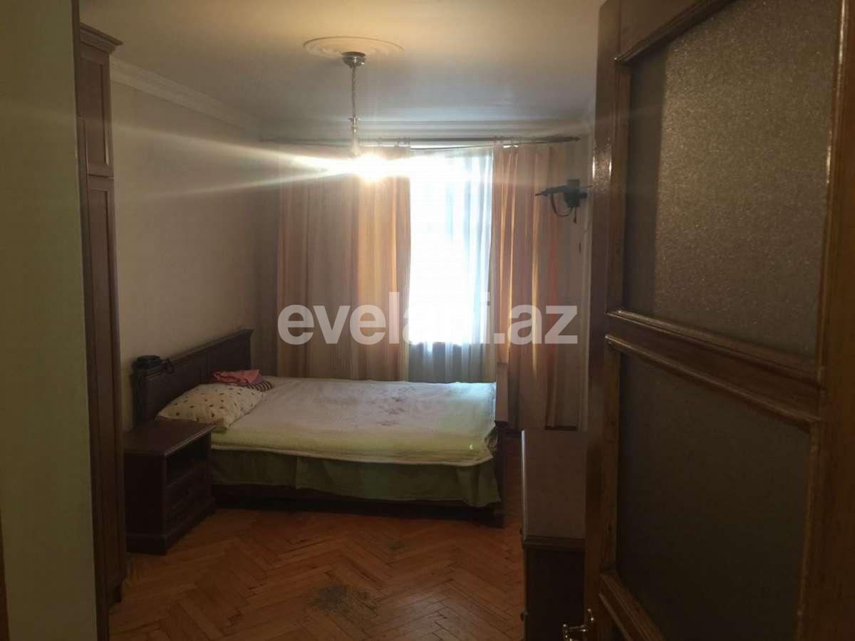 Rent, old building, 2 room, 45 m², Nasimi r.