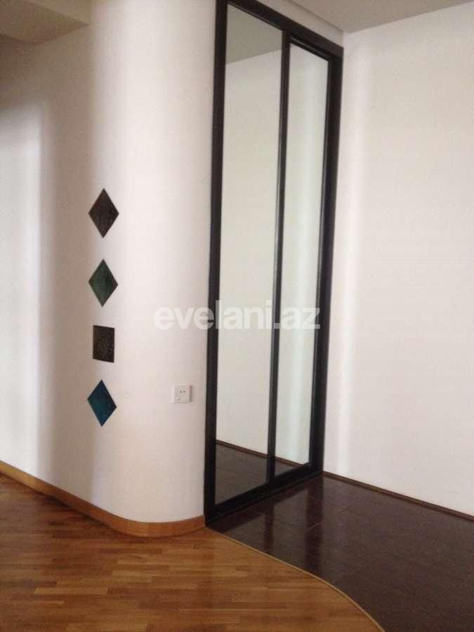 Satılır, yeni tikili, 3 otaqlı, 122 m², 28 may m.