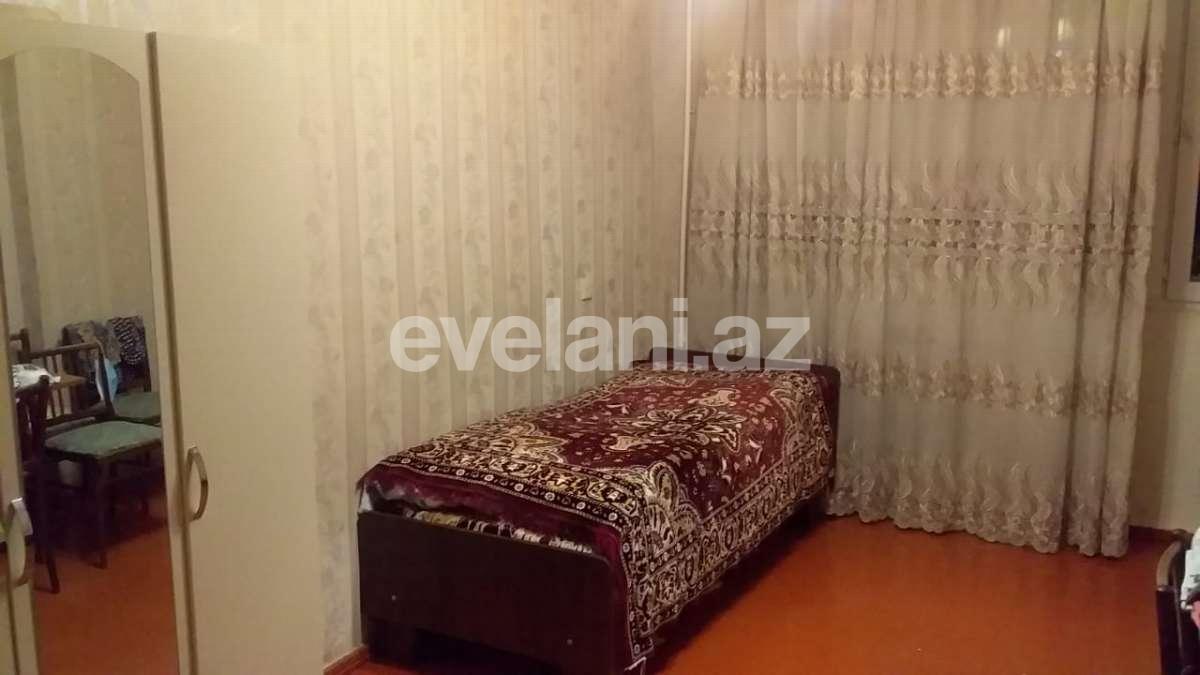 Satılır, köhnə tikili, 3 otaqlı, 65 m², Qara Qarayev m.