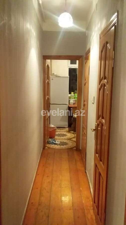 Satılır, köhnə tikili, 3 otaqlı, 65 m², Qara Qarayev m.