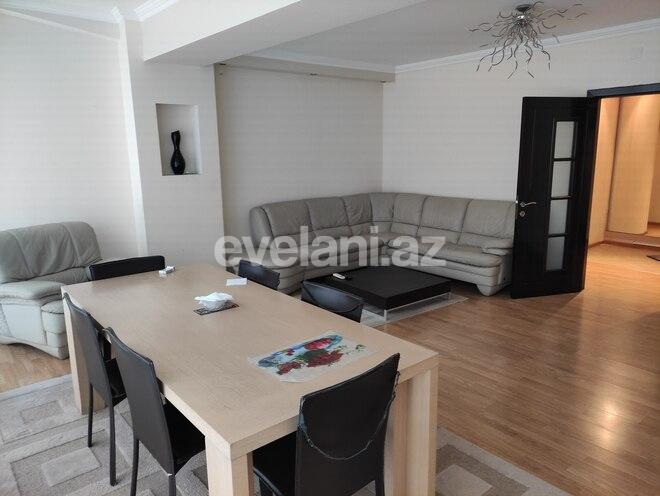 Kirayə verilir, köhnə tikili, 3 otaqlı, 130 m², 28 may m.