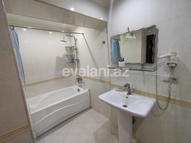 Kirayə verilir, köhnə tikili, 3 otaqlı, 130 m², 28 may m.