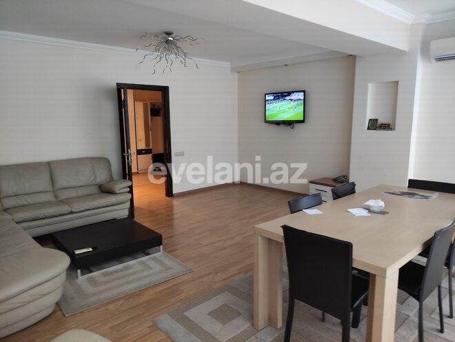 Kirayə verilir, köhnə tikili, 3 otaqlı, 130 m², 28 may m.