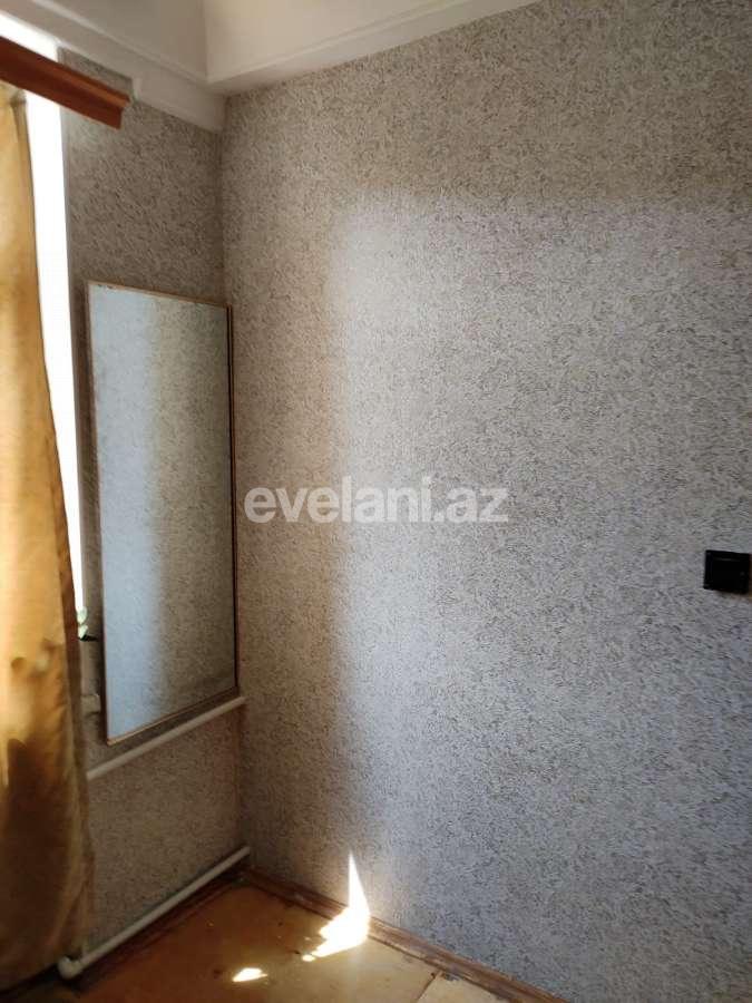 Satılır, köhnə tikili, 2 otaqlı, 42 m², İnşaatçılar m.