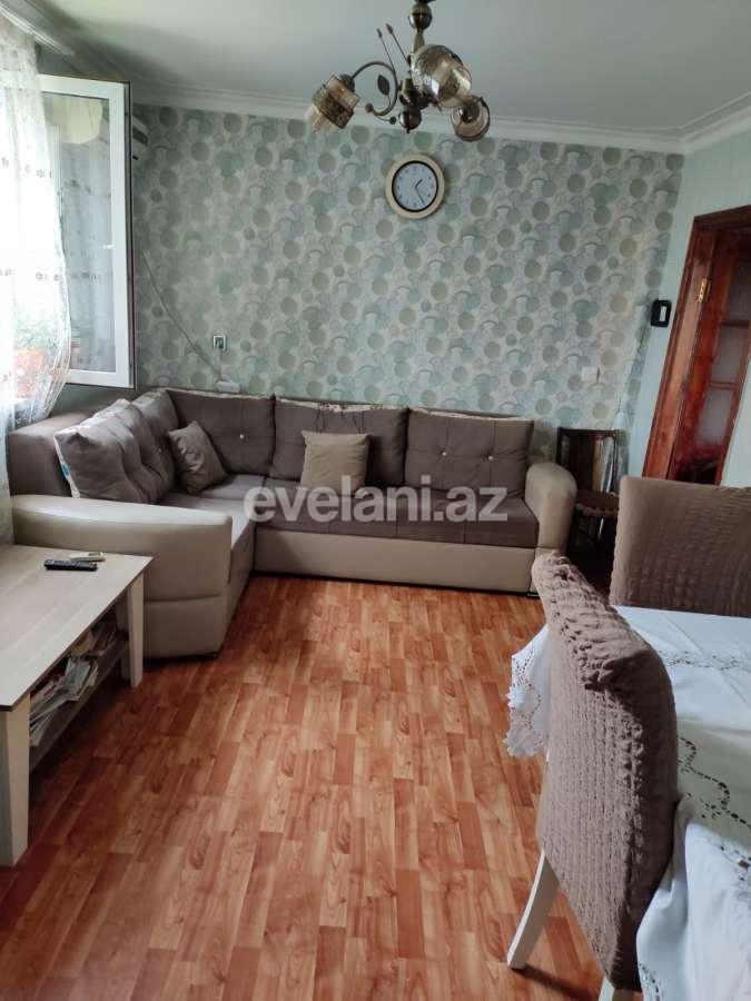 Satılır, köhnə tikili, 2 otaqlı, 42 m², İnşaatçılar m.