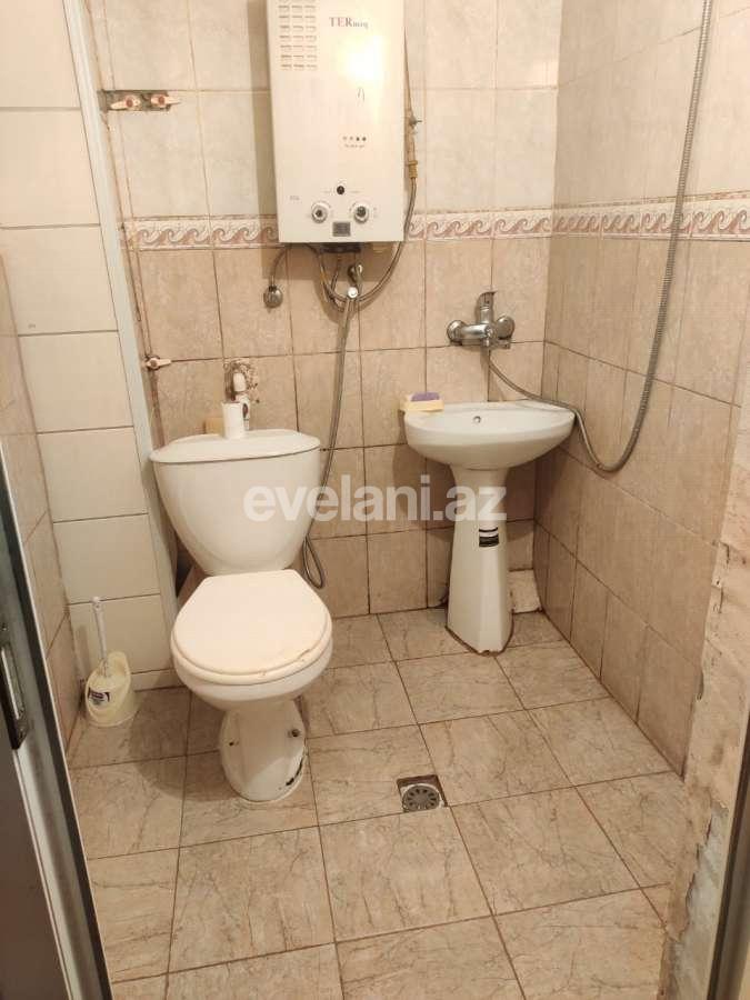 Satılır, köhnə tikili, 2 otaqlı, 42 m², İnşaatçılar m.