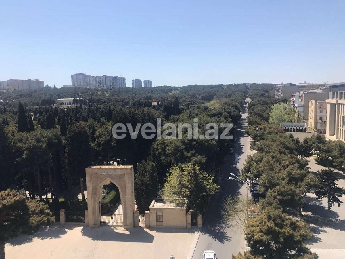 Sale, old building, 2 room, 70 m², Yasamal r.