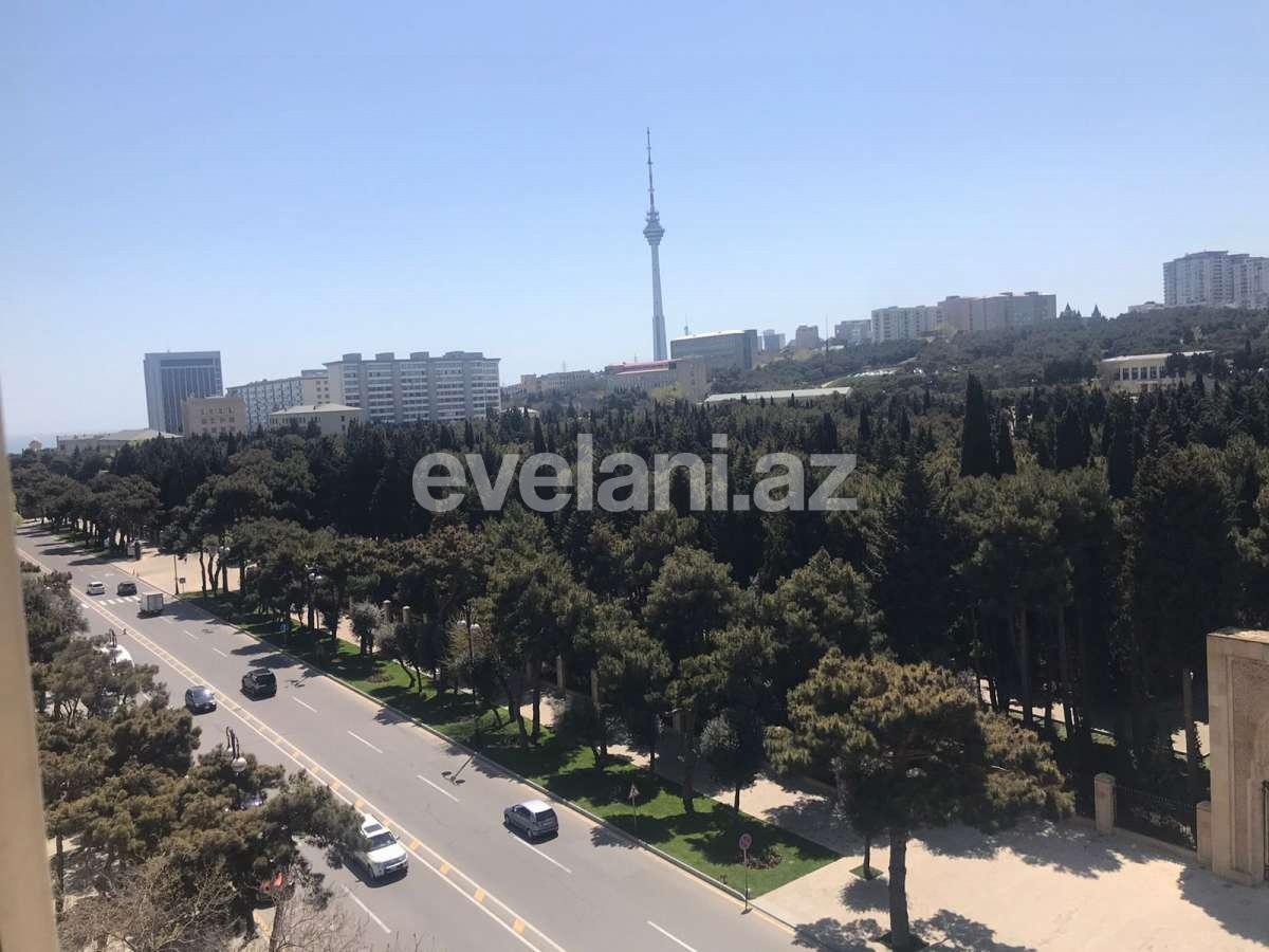 Sale, old building, 2 room, 70 m², Yasamal r.