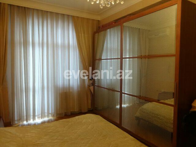 Продаётся, новостройка, 4-комнаты, 220 m², Элмляр Академиясы m.