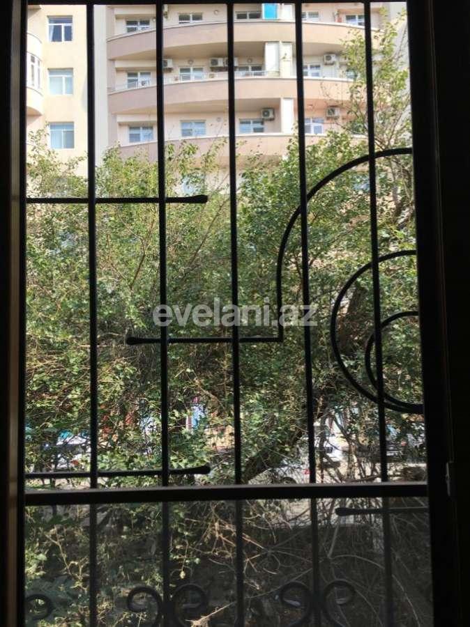 Rent, old building, 3 room, 75 m², Elmlar Akademiyası m.