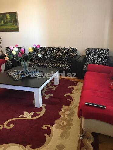Satılır, yeni tikili, 4 otaqlı, 143 m², Azadlıq prospekti m.