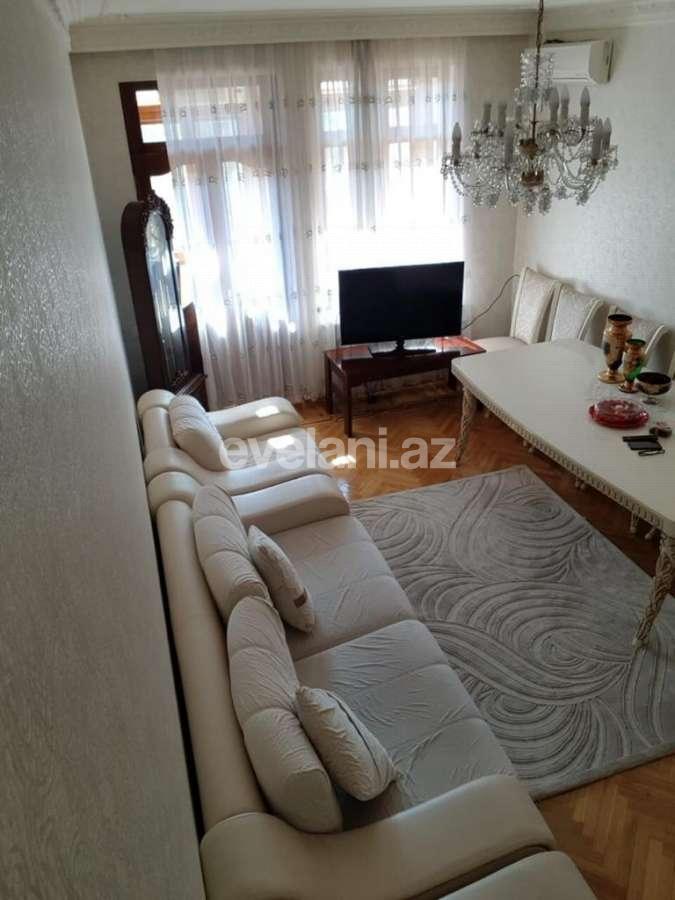 Sale, old building, 3 room, 90 m², Elmlar Akademiyası m.