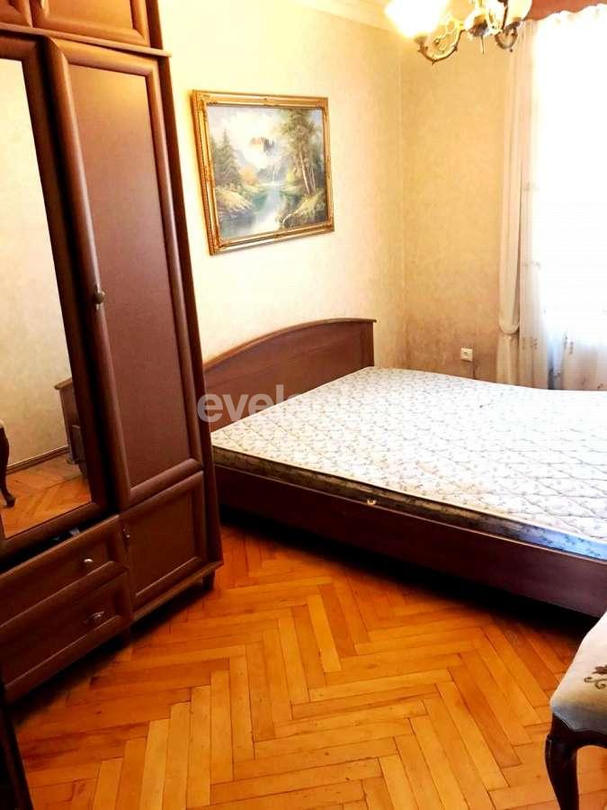 Sale, old building, 2 room, 55 m², Elmlar Akademiyası m.